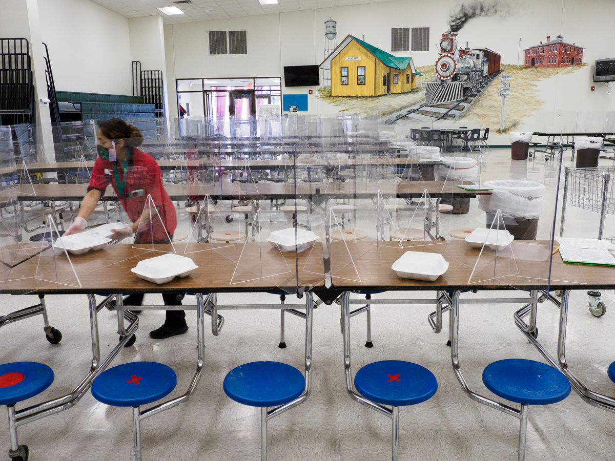 elementary school lunch line