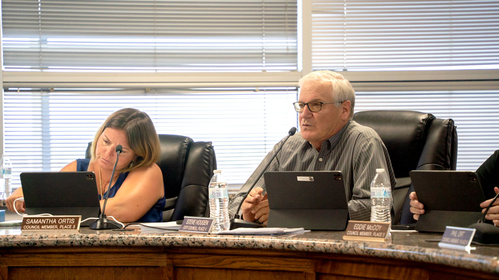 Granite Shoals City Councilors Steve Hougen and Samantha Ortis